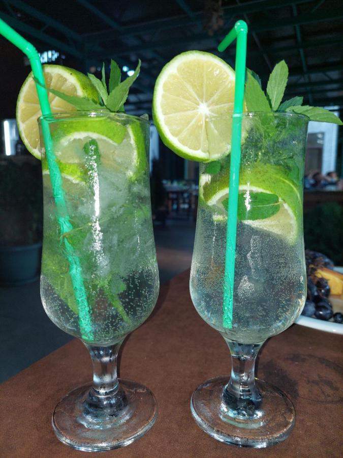 Green Terrace 코불레티 외부 사진